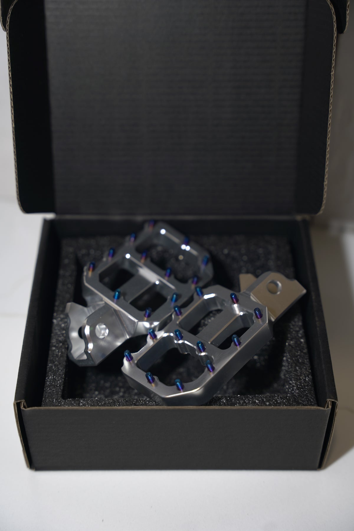 ruinmoto Chrome Wide Pegs