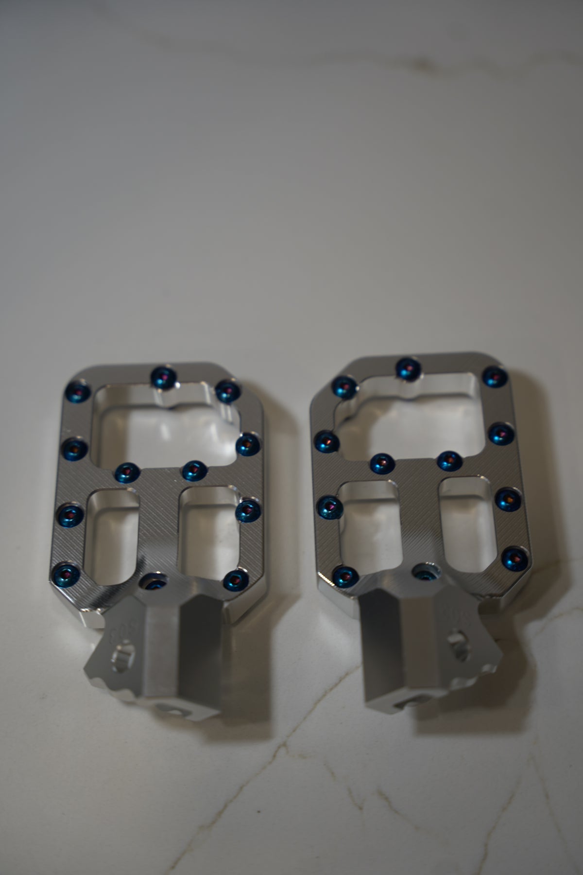 ruinmoto Chrome Wide Pegs